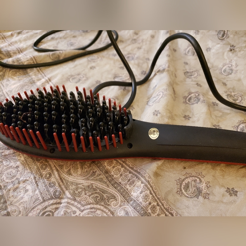 Sutra Beauty Heated Hair Straightening Brush - Model HB926 - NEW